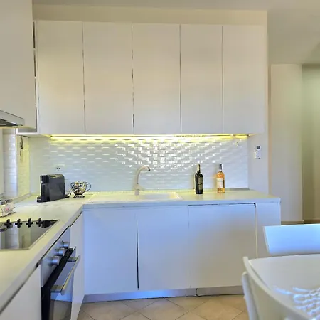 Lura 2 Homes 181 Apartment